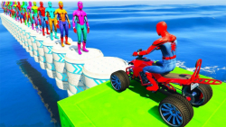 عبور مرد عنکبوتی از روی مردهای عنکبوتی رنگی با موتور 4 چرخ در بازی جی تی ای