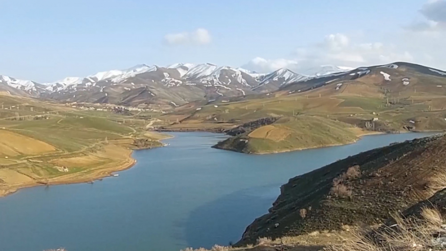 پوستر کوچک