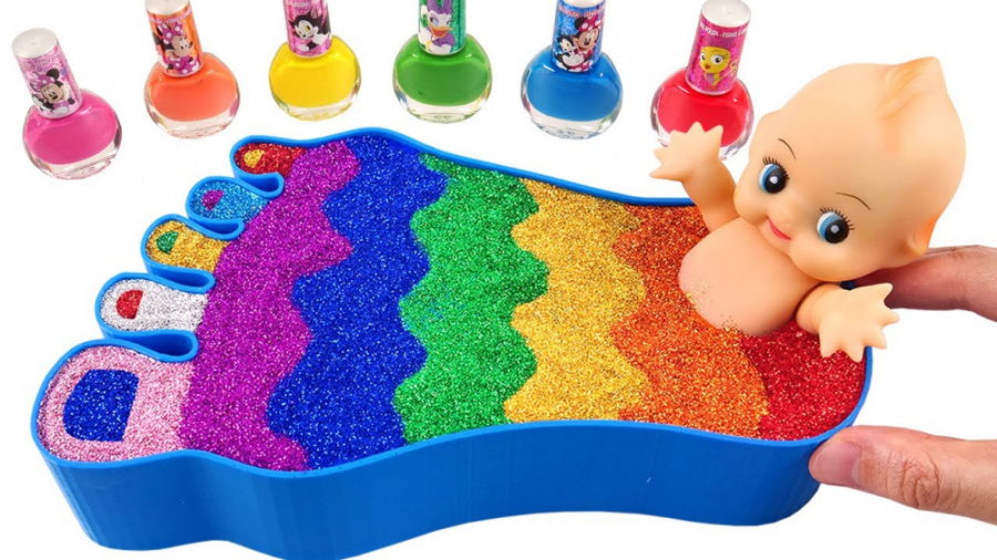 فیلم کودکانه/بازی کودکانه/مخلوط کردن همه اسموتی اسلایم در وان