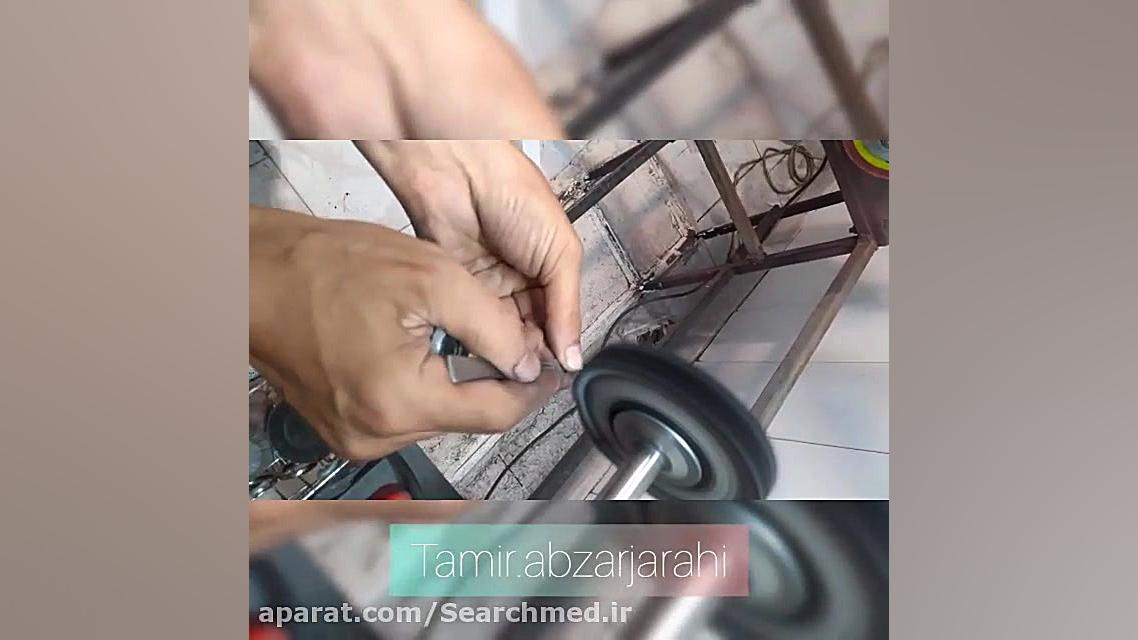 تیز کردن چاقو جراحی جوزف در مجموعه سرچمد برداشتن خال گوشتی