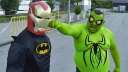 ابرقهرمانان  هالک  مرد عنکبوتی...