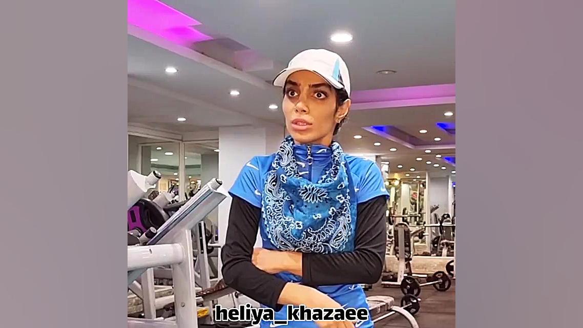 کلیپ طنز جدید هلیا خزایی واقعا باید اسم پیجمو بزارم طنز کده پروتز دندان