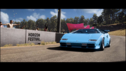 Catch me if you canyon" with Lamborghini Countach in Forza Horizon 5"