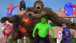 نبرد ابرقهرمانان در دنیای واقع...