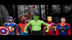 نبرد ابرقهرمانان در دنیای واقع...