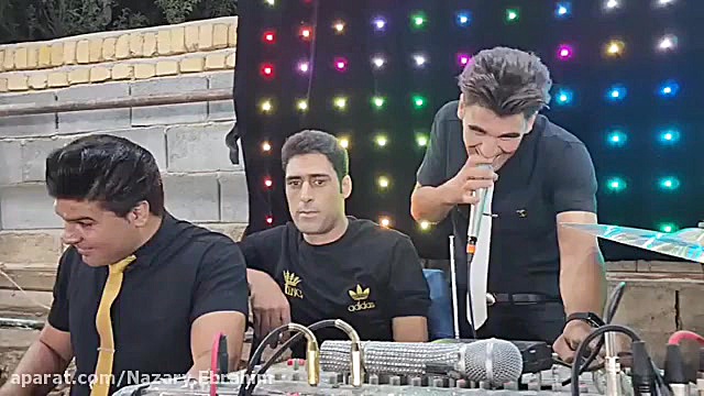 آهنگ گوزلرین سن یولومو با صدای دلنشین خیرالله محرمی به نوازندگی مرتضی شهبازی) کلیپ