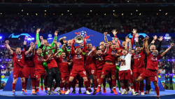 لحظه گرفتن جام در فیفا 21 | fifa 21 | جام لیگ قهرمانان اروپا | لیورپول