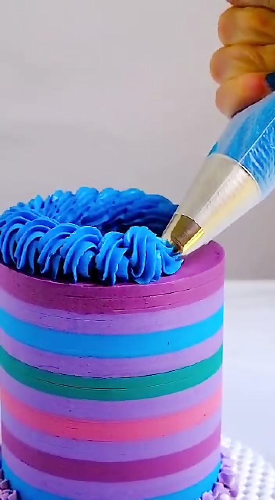 تزیین کیک خامه