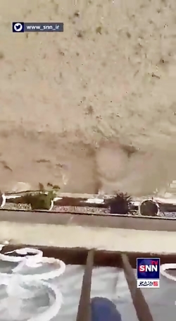 امدادرسانی به گرفتاران در سیل فیروزکوه امدادرسانی به گرفتاران در سیل فیروزکوه