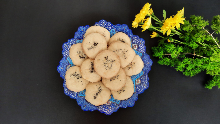 طرز تهیه شیرینی خشک ساده بدون فر و همزن به صورت مرحله به مرحله