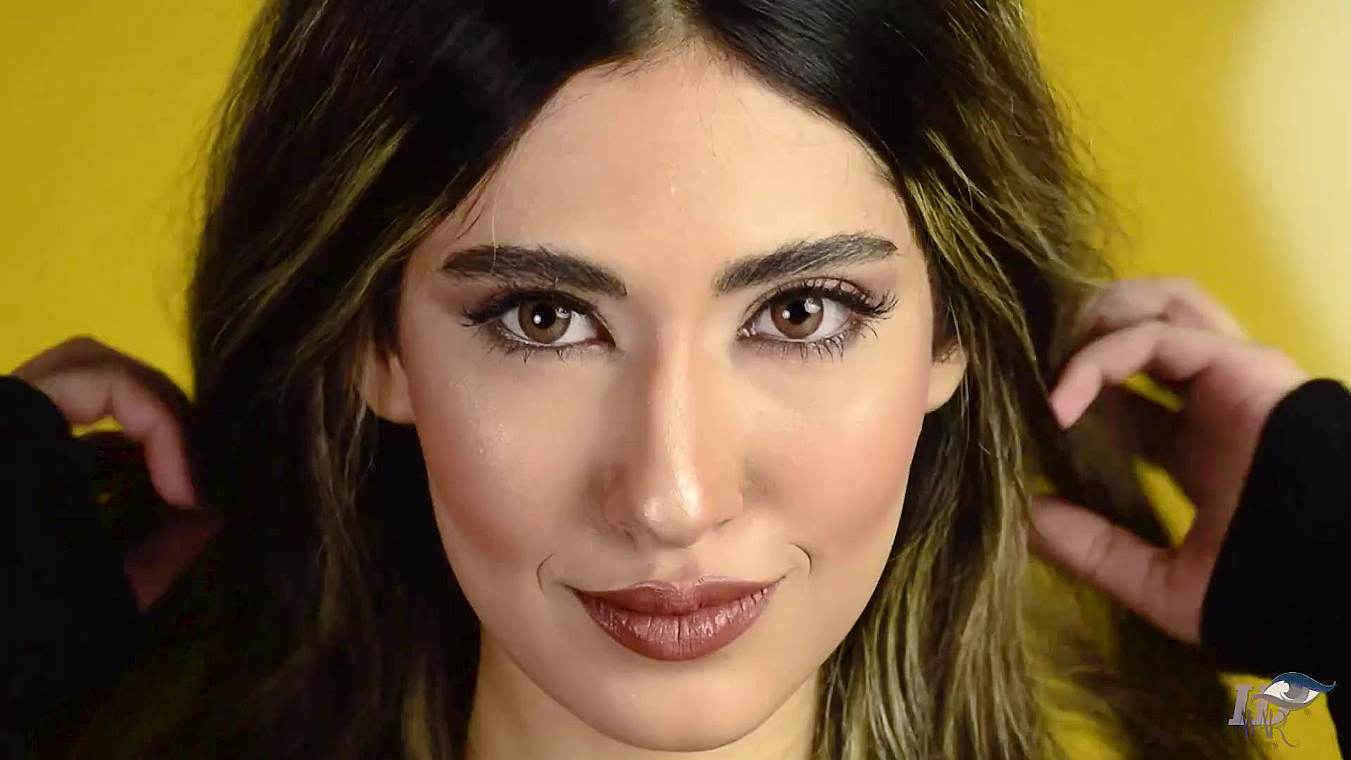 انتخاب بهترین لنز برای چشمان مشکی FVC