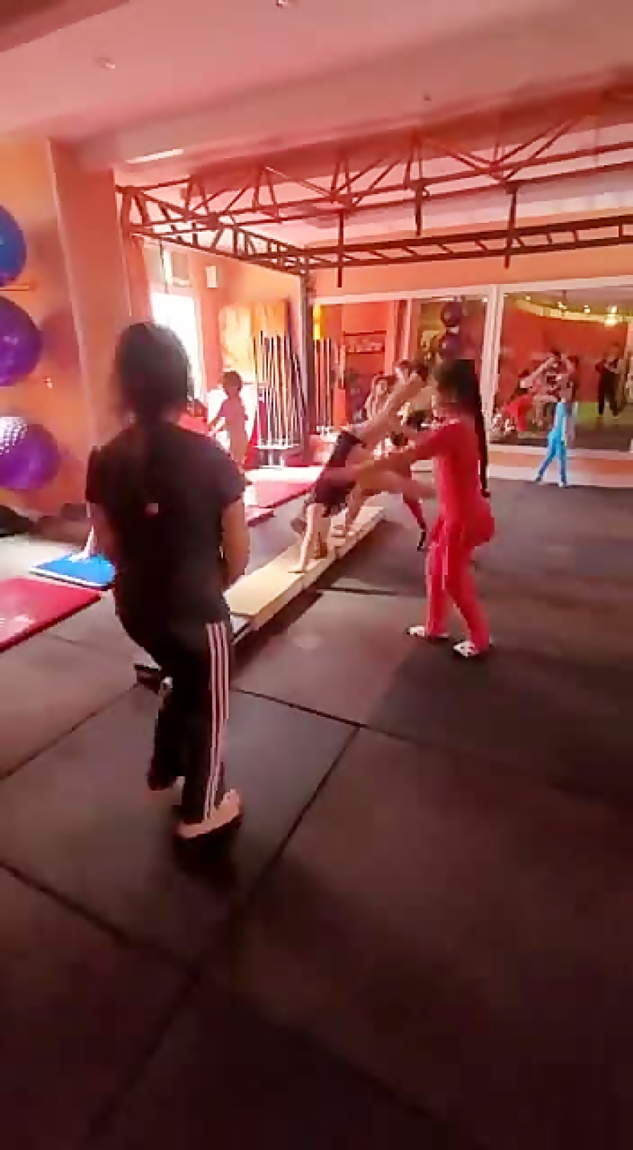 نوین اکسپو شما را به دیدن ویدیو مجموعه ورزشی سرو دعوت می کند