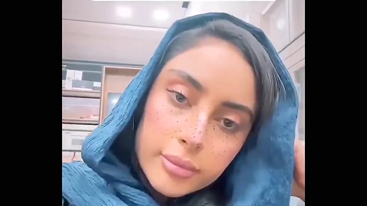 ترلان پروانه: من هیچ عمل زیبایی انجام ندادم کلونیک اسپاسم