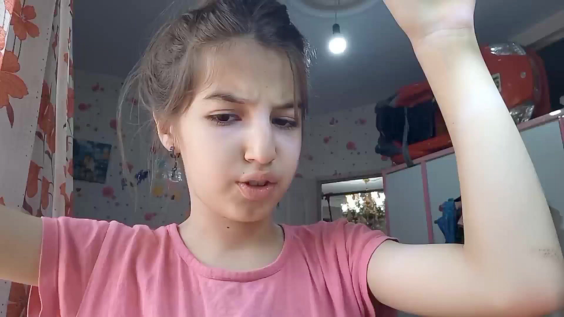 معرفی کتاب همراه با هستی(بهتون کتاب معرفی کردم)《&iquest;~&bull;~》 زمان333ثانیه