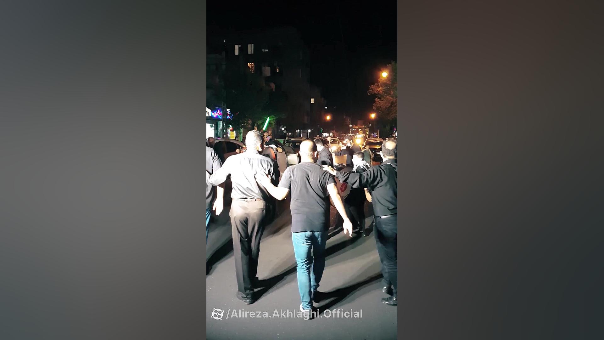 پوستر بزرگ
