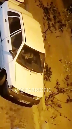 چاقوکشی سارق خودرو برای فرار از مالک ماشین در تبریز چاقوکشی سارق خودرو برای فرار از مالک ماشین در تبریز