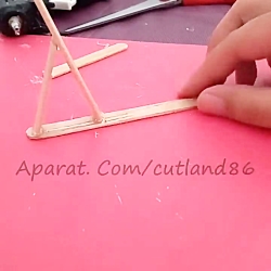 پایه گوشـی با چوب بستنی