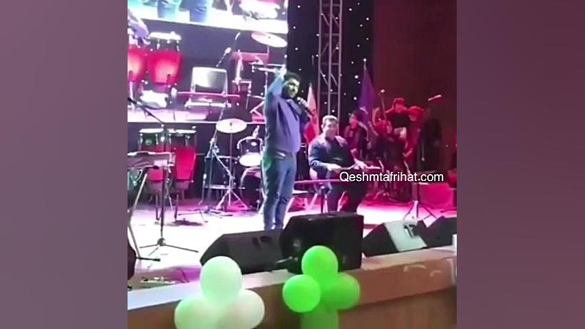 پوستر بزرگ