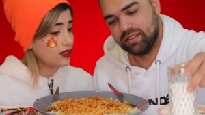 مایی آسمر چالش آسمر چالش خوردن...