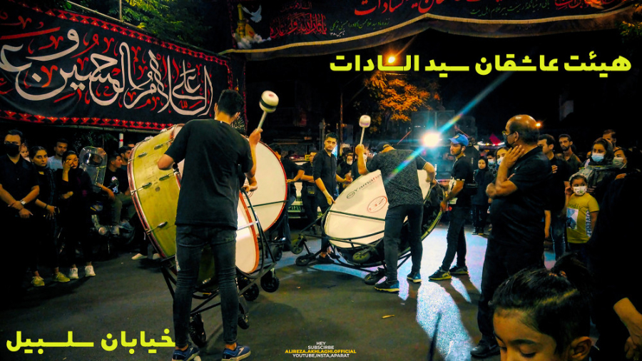 پوستر بزرگ