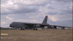 نیروی هوایی ایالات متحده بمب افکن های B-52H توسط مبارزان ناتو در اروپا 2022