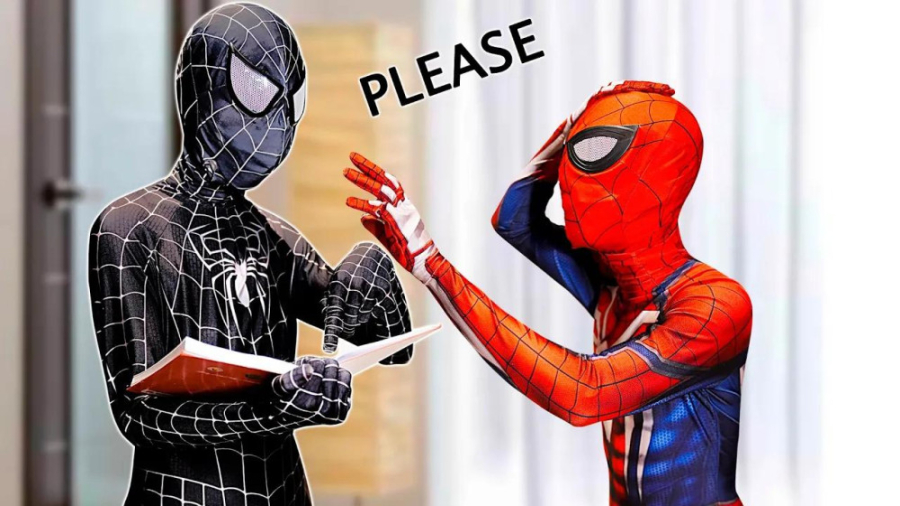 مرد عنکبوتی و کتاب جادویی  ابر...