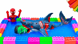 خورده شدن هالک توسط کوسه  مرد...