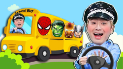 اتوبوس ابرقهرمانان هالک  مردعن...