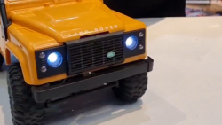 ماشین کنترلی آفرود پاژن DIFENDER D90
