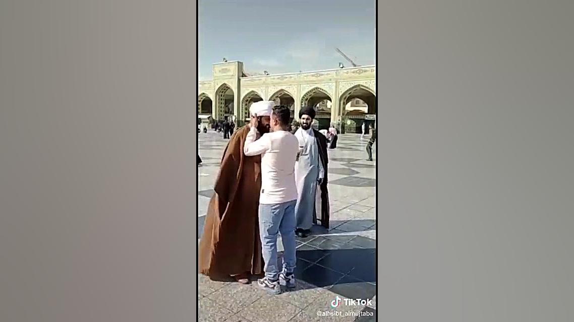 پا بوسی عمامه اخوندا درصحن مطهر رضوی تست آنتی‌بادی مونوکلونال