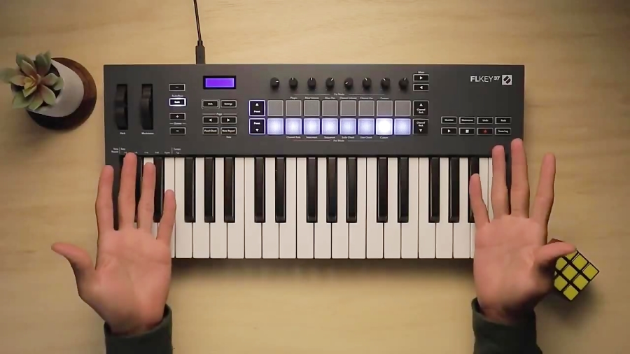 معرفی و تست میدی کنترلر نویشن...