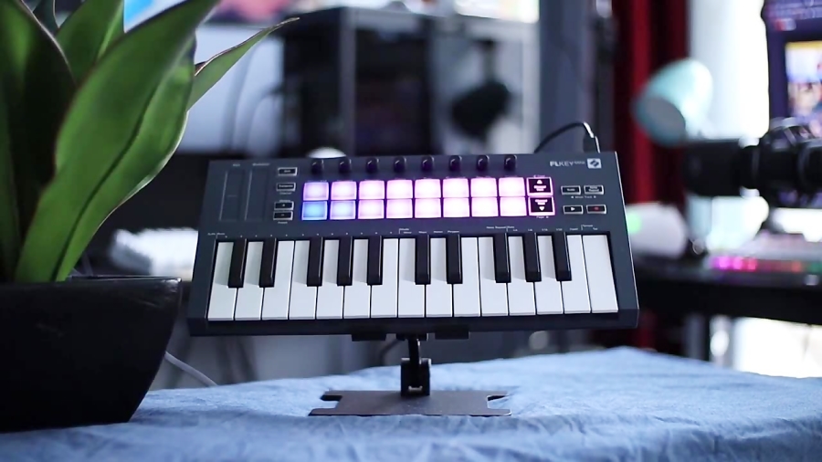 معرفی میدی کنترلر نویشن Novati...