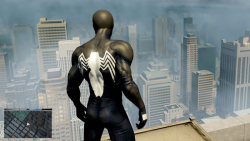 پوشیدن کت و شلوار سیاه در مرد عنکبوتی شگفت انگیز 2!