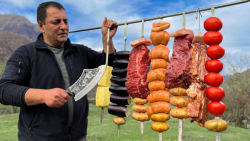 گوشت بره با سبزیجات مختلف در ت...