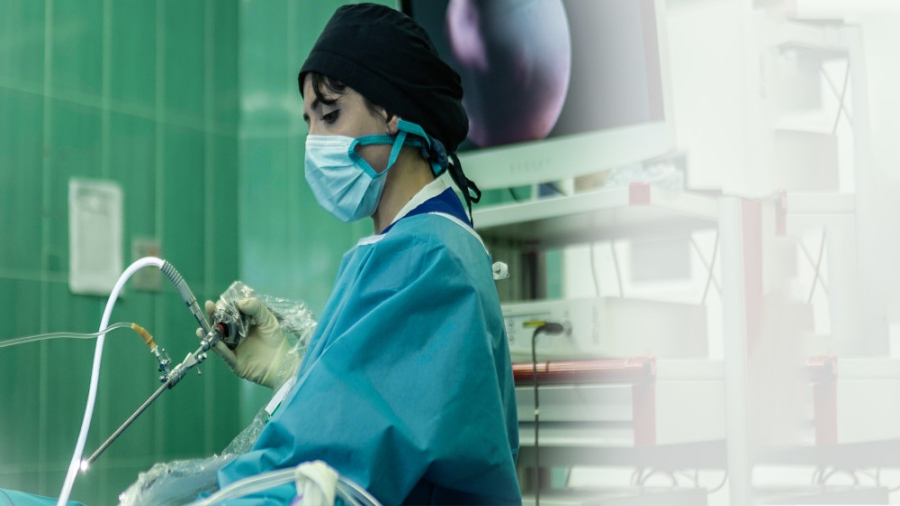 عمل در آوردن رحم با لاپاراسکوپی