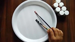 نقاشی روی بشقاب یکبارمصرف