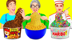 چالش خنده دار آشپزی با مادر بز...