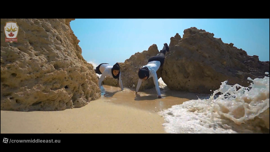 راضیه جانباز و المیرا غزنوی در تیزر تبلیغاتی شرکت تاج طلایی خاورمیانه