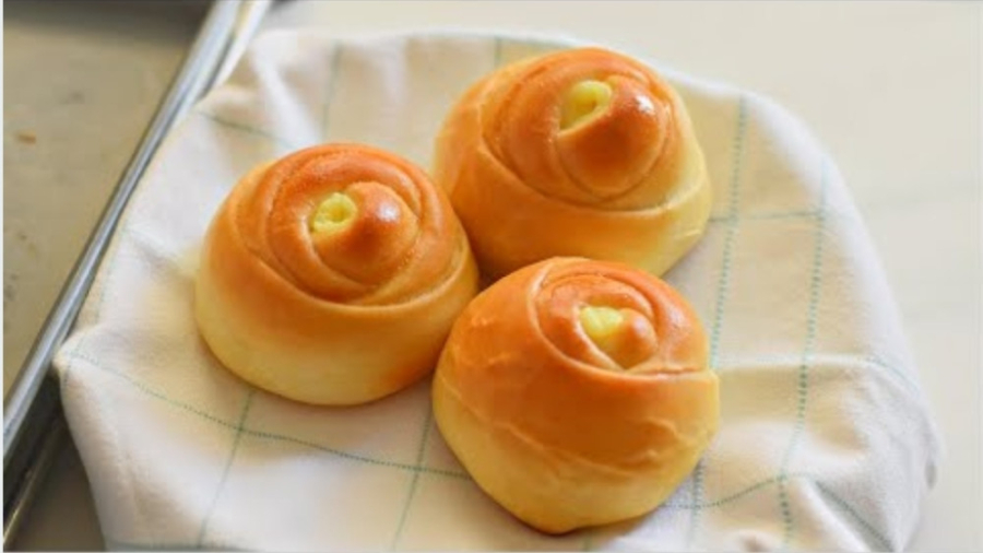 رولهای کرم کاستارد ، ویژه برای صبحانه