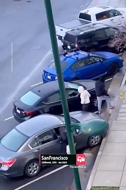 سرقت همزمان سه خودرو در روز روشن سرقت همزمان سه خودرو در روز روشن
