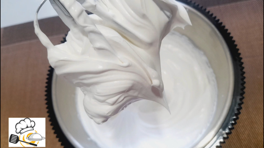 فرم دادن خامه قنادی