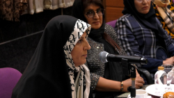 سخنرانی سرکارخانم اخوان در جمع اعضای اتاق بازرگانی اصفهان سخنرانی سرکارخانم اخوان در جمع اعضای اتاق بازرگانی اصفهان
