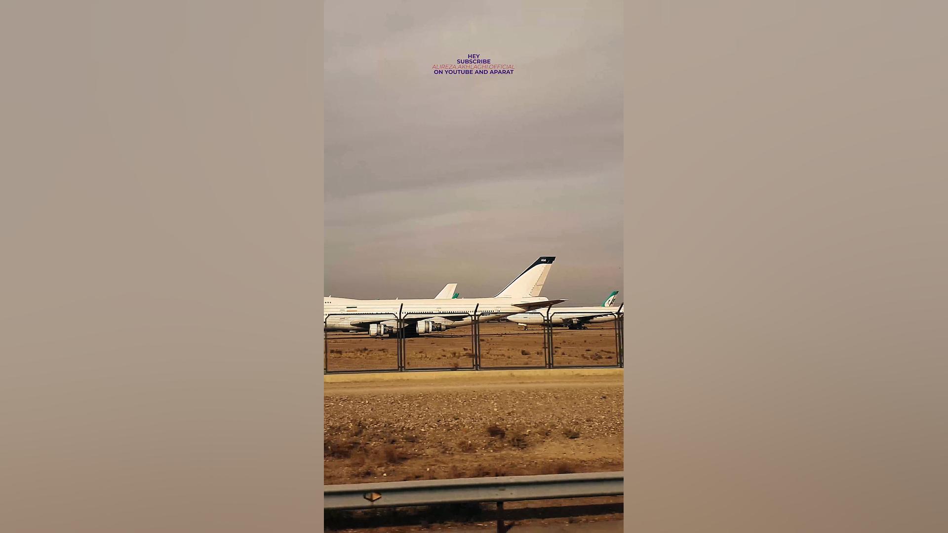 پوستر بزرگ