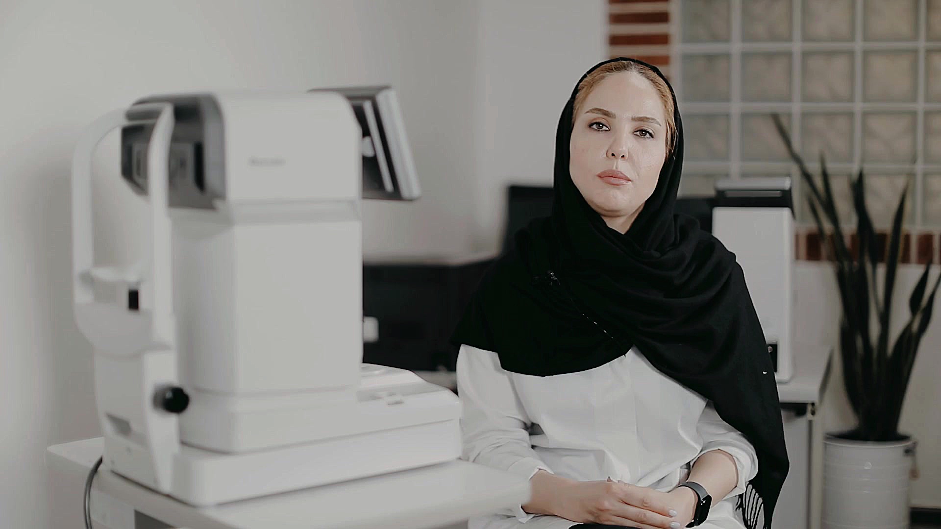 عینک آفتابی چی بخریم؟ دکتر لیلا غیاثیان