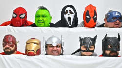 ابرقهرمانان در دنیای واقعی  اب...