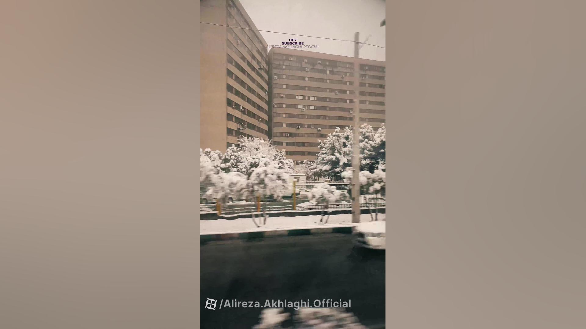 پوستر بزرگ