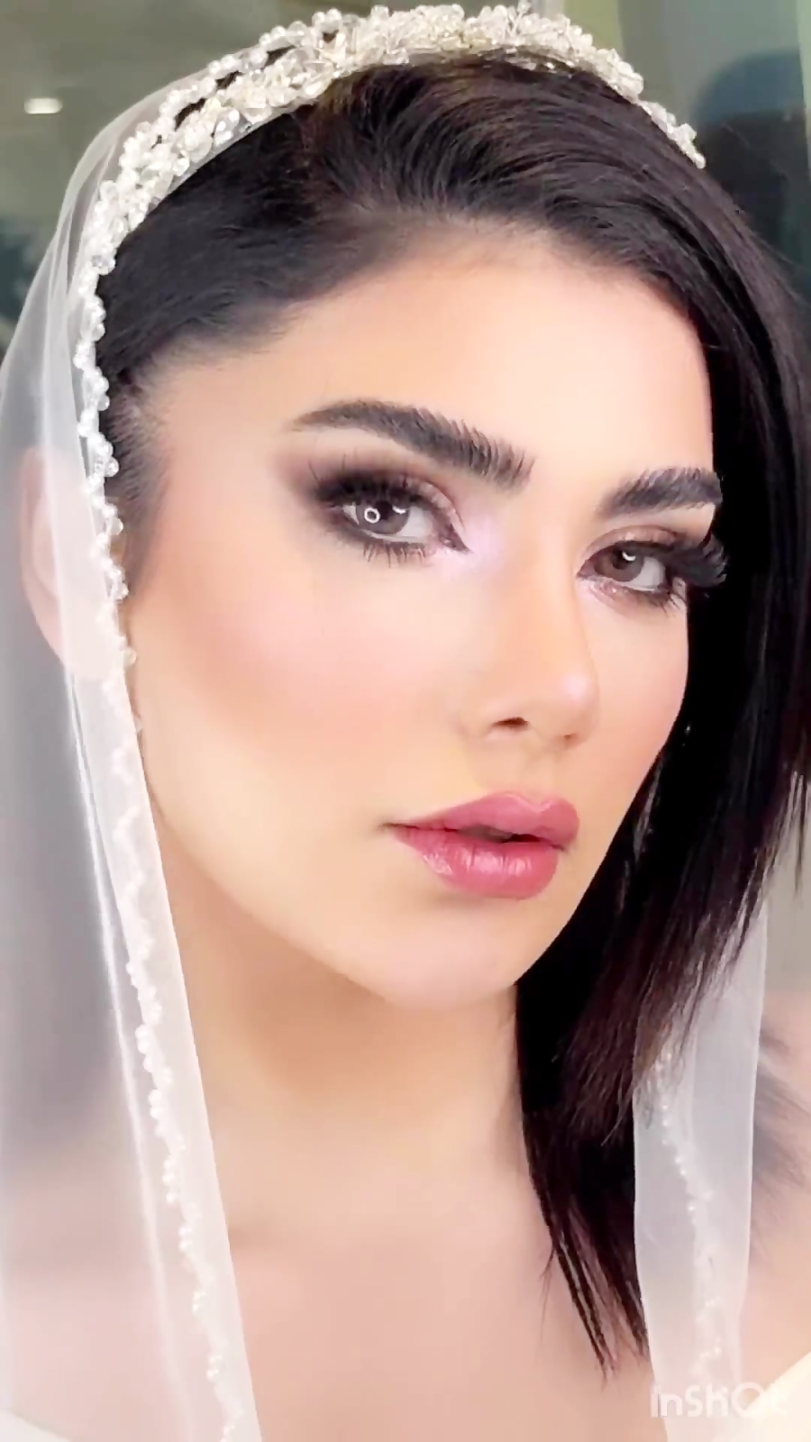 نمونه شینیون میکاپ عروس | سالن زیبایی قصرجم