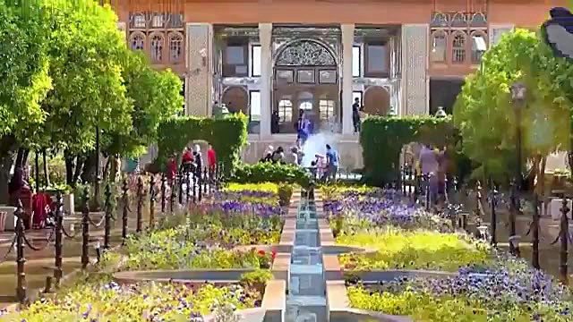 معرفی همه جاذبههای گردشگری شیراز از غذاهای بومی تا مکانهای دیدنی و سوغاتیهای محل زمان111ثانیه
