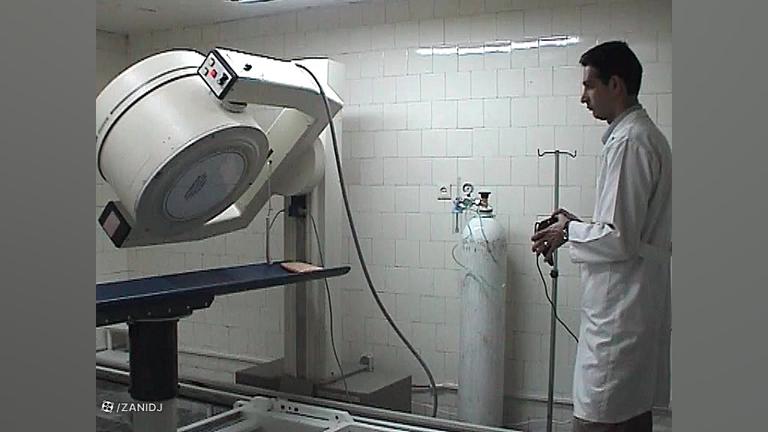 دستگاه اسپکت و اسکن تمام بدن با اشعه گاما ( SPECT WHOLE BODY GAMMA SCAN ) برداشتن توده