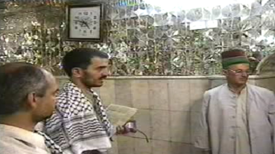 بازدید اولین تیم ایرانی از جای خمپاره سقف حرم مطهر سامرا / هاشمی فشارکی / 1383